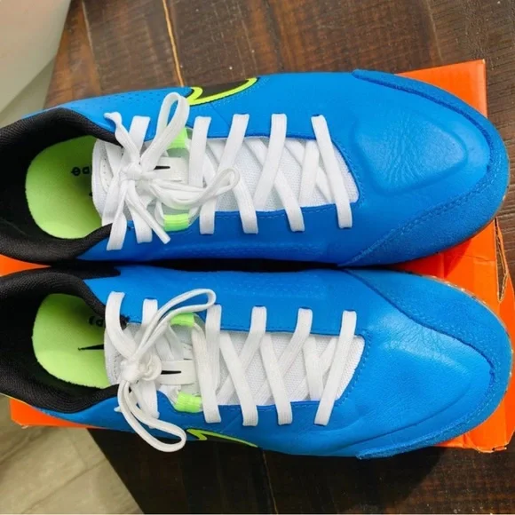 Nike Tiempo Indoor Soccer Shoes - Size M7.5/W9 - Picture 3 of 6